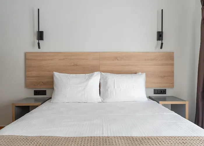 Athena Blue Lux s 2Br 2Ba With City Skyline View, Near Kolonaki